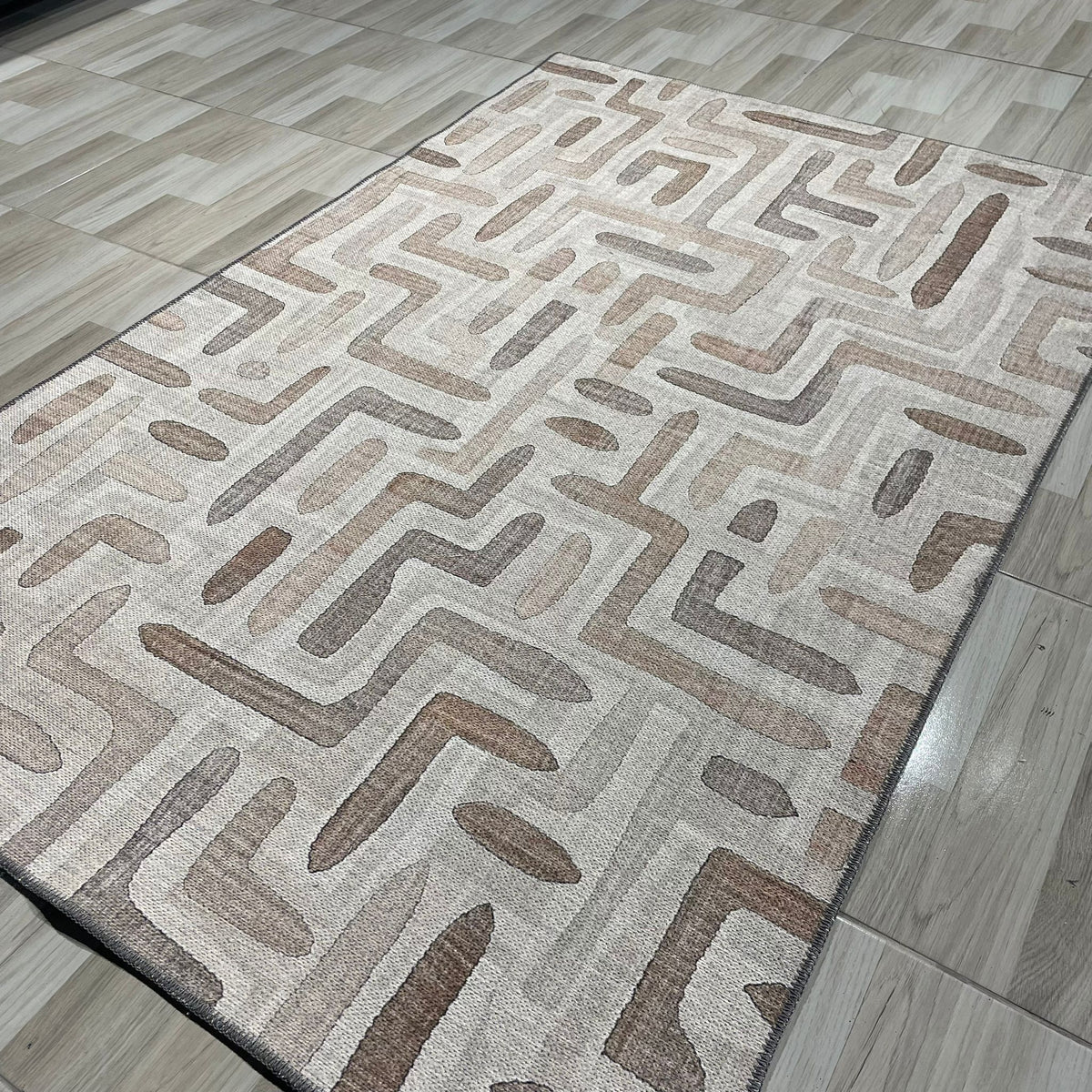 Tapis Géométrique Moderne Bleu Marine Lavable Maeva, vue 16