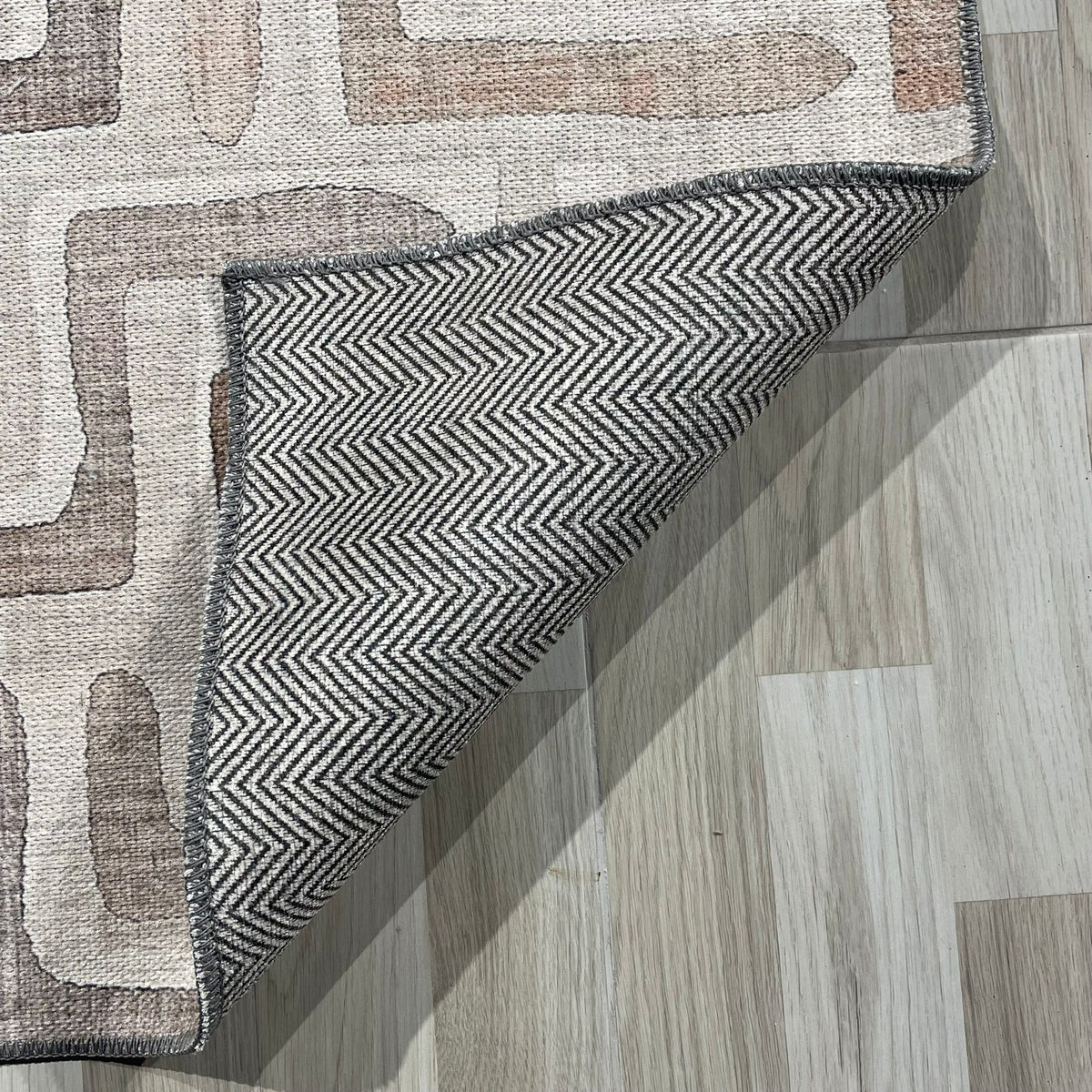 Tapis Géométrique Moderne Bleu Marine Lavable Maeva, vue 5