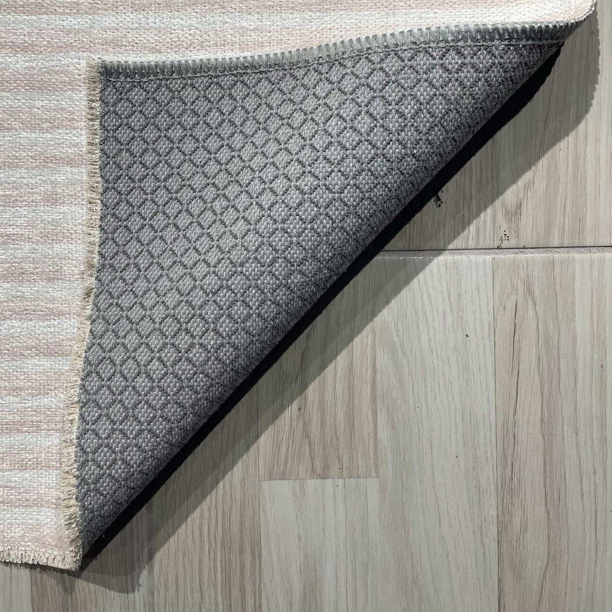 Tapis Géométrique Moderne Crème et Blanc Lavable Sofia, vue 3