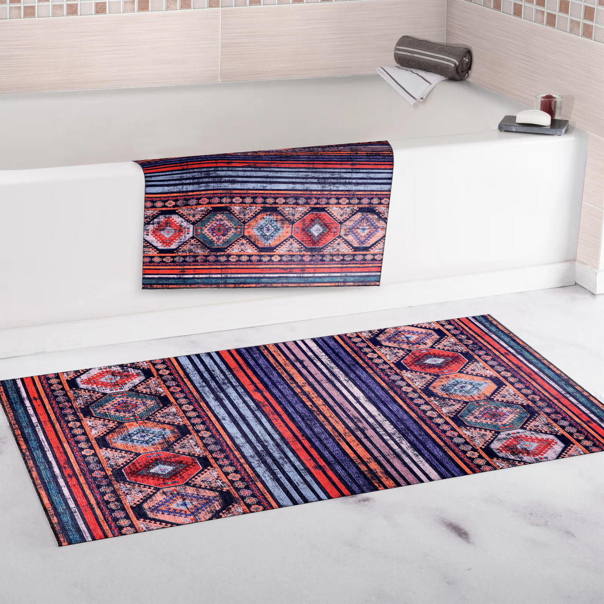 Détail du motif du tapis ethnique vintage bordeaux lavable Élio